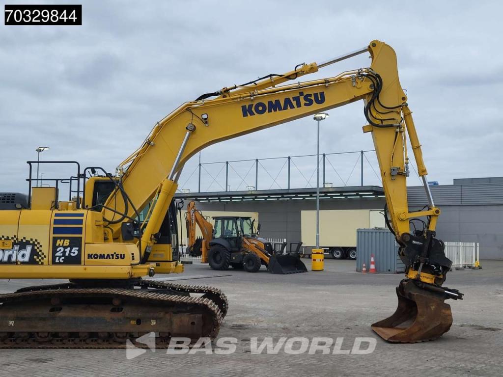Komatsu HB215 LC -2 Photo 8
