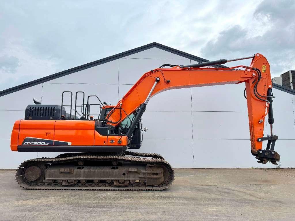 Doosan DX300LC-5 - Hammer Lines / Rear + Side Camera Photo 6