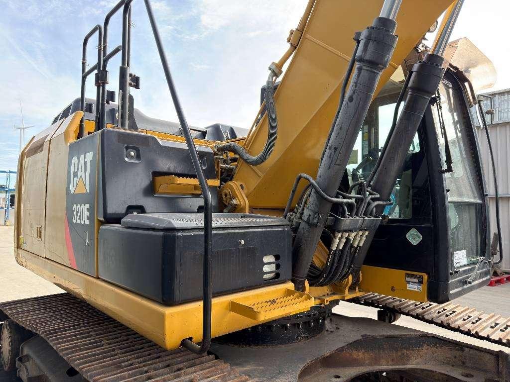Caterpillar 320E L Photo 10