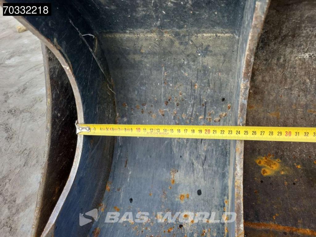 Hitachi ZX33 U-6 CLR A/C - 3 Buckets Photo 16