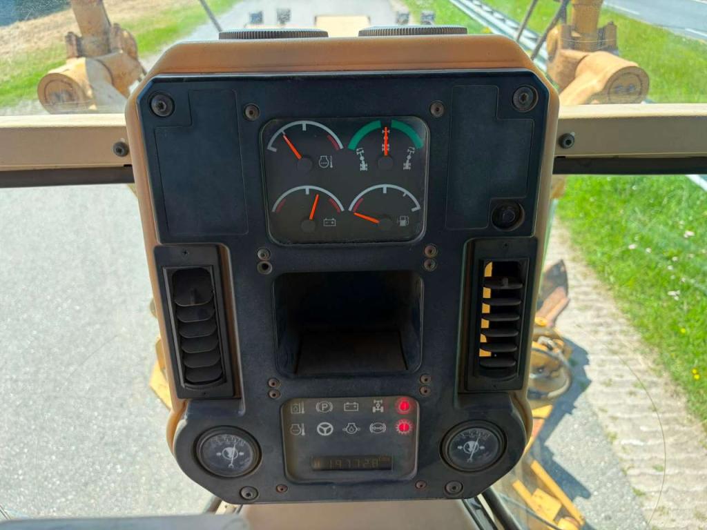 Caterpillar 140H Photo 20