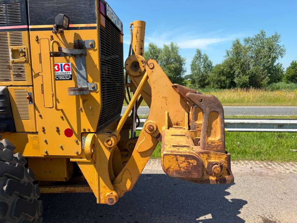 Caterpillar 140H Photo 23