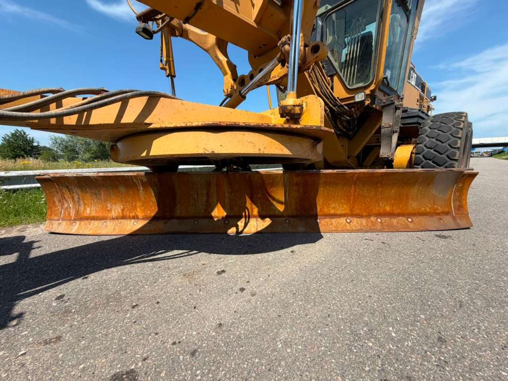 Caterpillar 140H Photo 26
