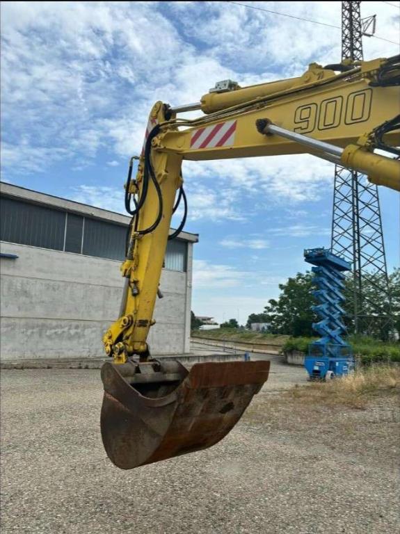 Liebherr A 900 C Photo 3
