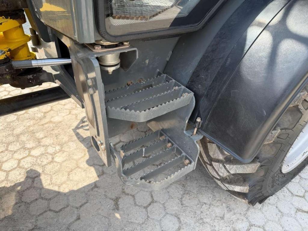 Wacker Neuson WL 54 LOW HOURS Photo 25