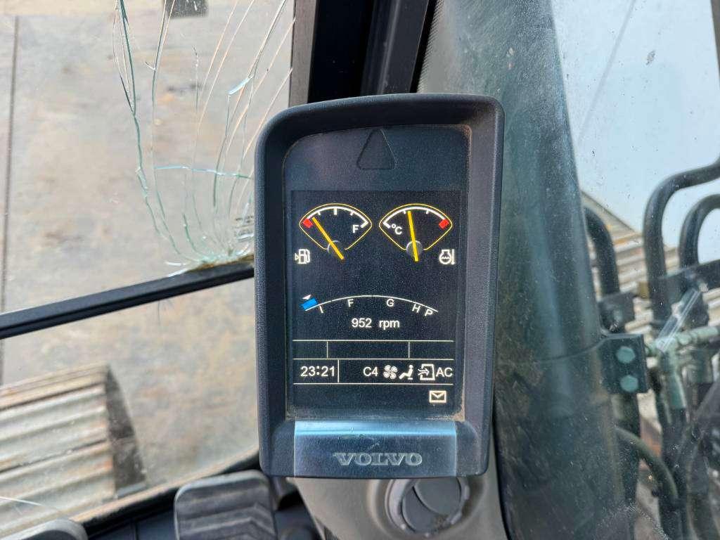 Volvo EC180DL - Triple Boom / Hammer Lines Photo 14