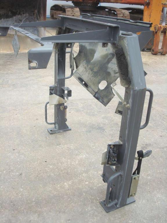 Support pour radiateur pour Hitachi ZW310 Photo 1
