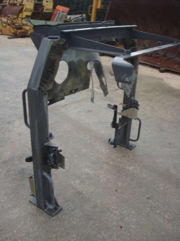 Support pour radiateur pour Hitachi ZW310 Photo 2