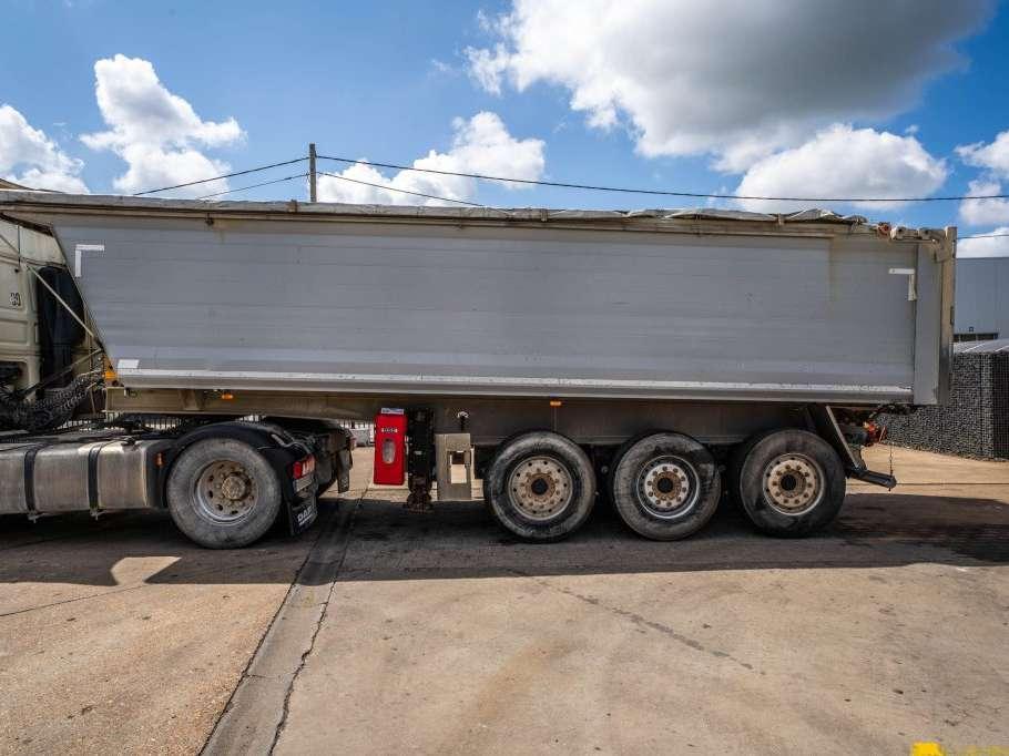 Benalu C39C17-ALU + BACHE - 30m3 Photo 6