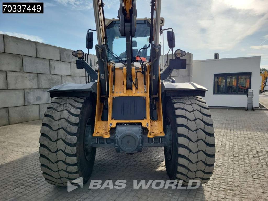 Liebherr L550 Photo 14