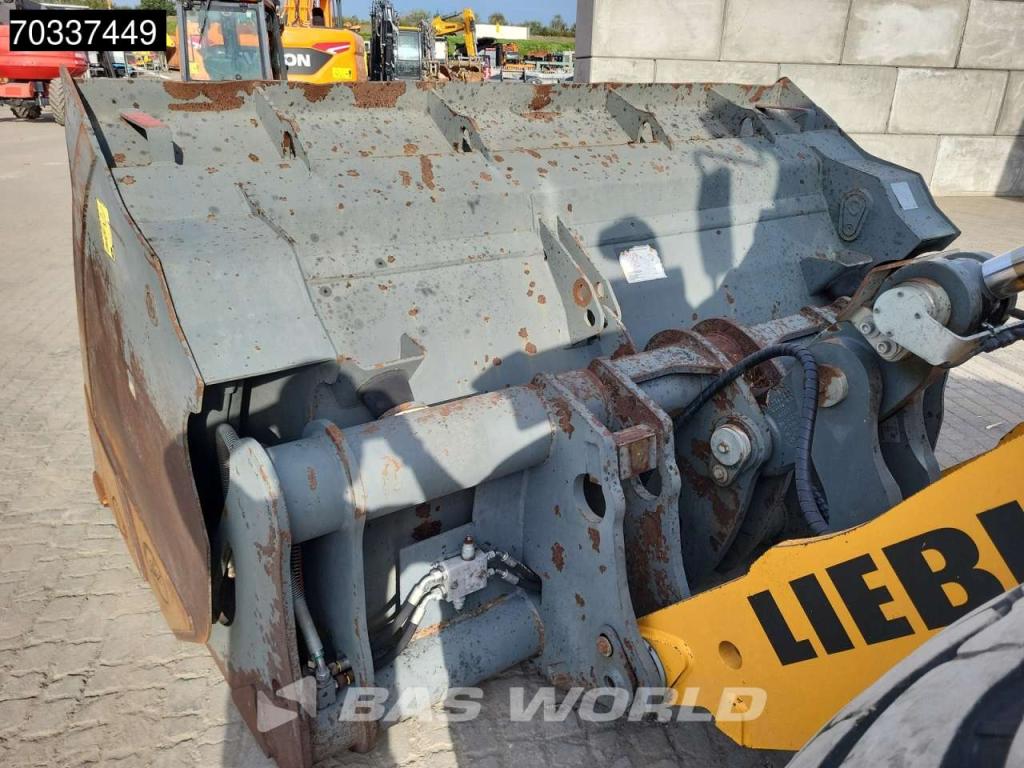 Liebherr L550 Photo 16