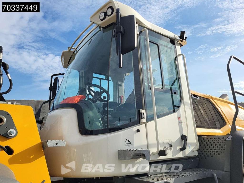 Liebherr L550 Photo 26