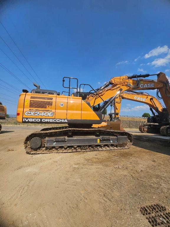 Case CX240E TRIPLICE Photo 1