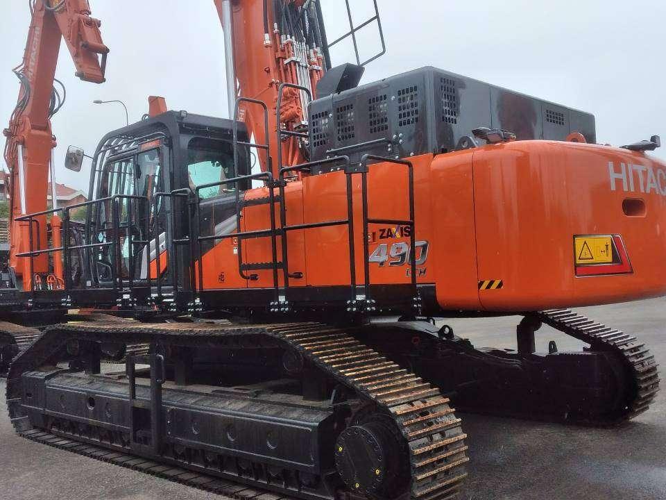 Hitachi ZX490LCH-7 Photo 8