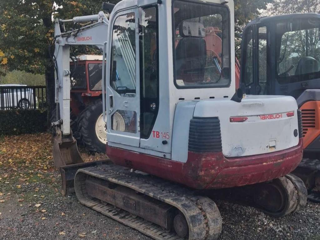 Takeuchi TB145 Photo 1