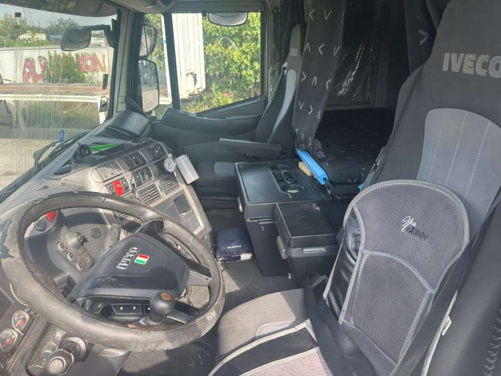 Iveco Stralis 500 Photo 6