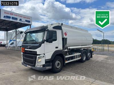 Volvo FM 370 6X2 LAG Fuel tanker 18.950 Liter 4 compartments Steering axle VEB Euro 6 en vente par BAS World B.V.