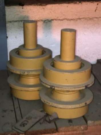 Galets supérieurs pour Caterpillar D6D Photo 1