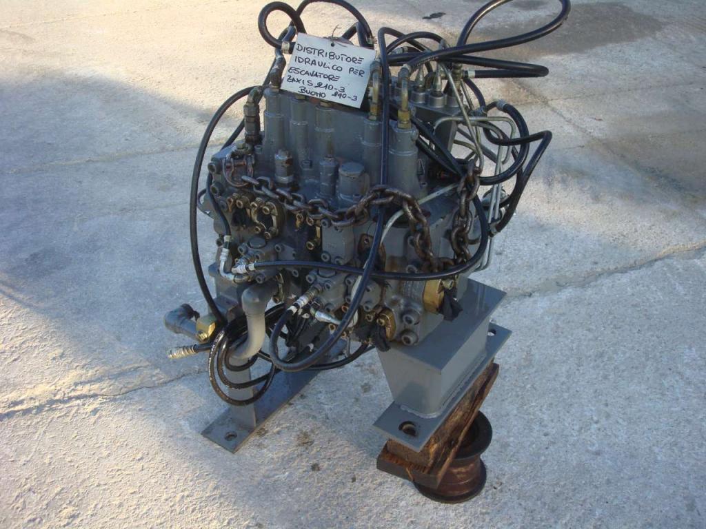 Distributeur hydraulique pour ZAXIS 210.3  E 240.3 Photo 3