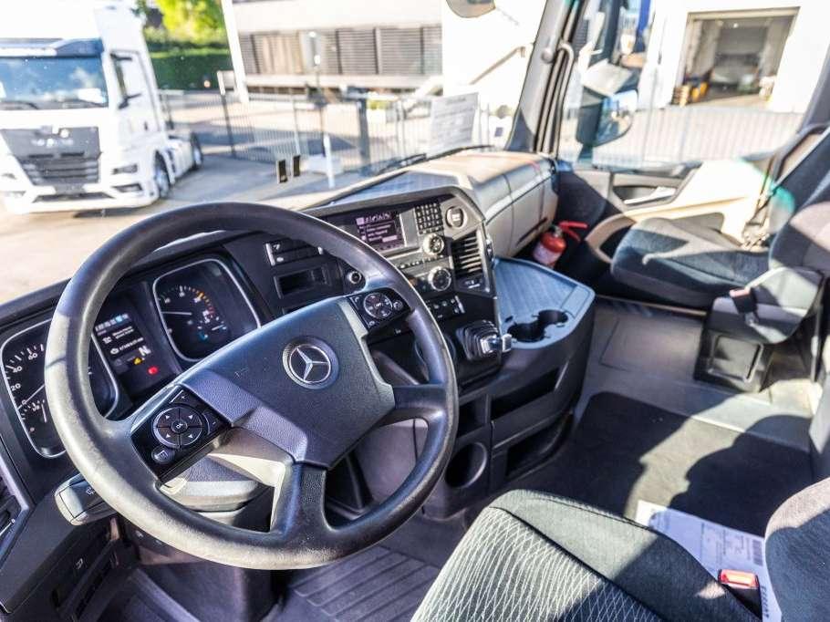 Mercedes-Benz ACTROS 2548 Photo 16