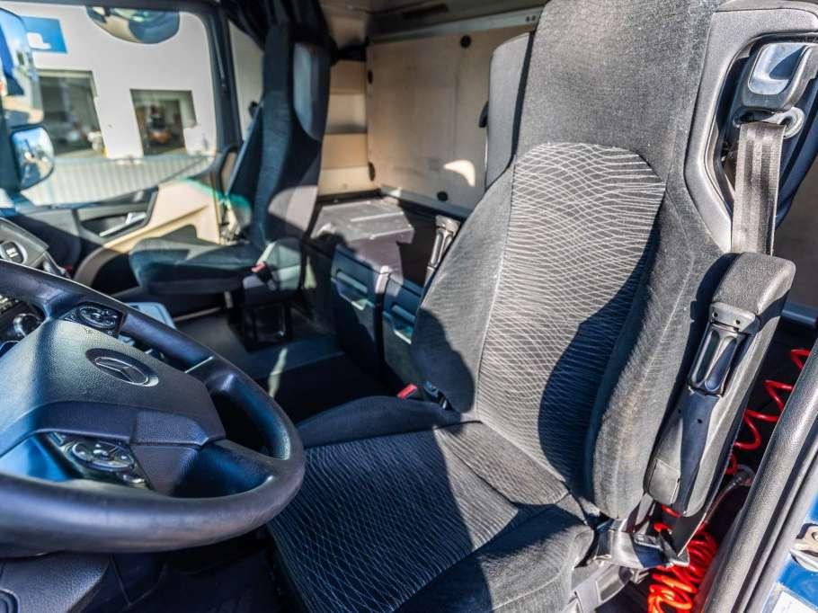 Mercedes-Benz ACTROS 2548 Photo 18