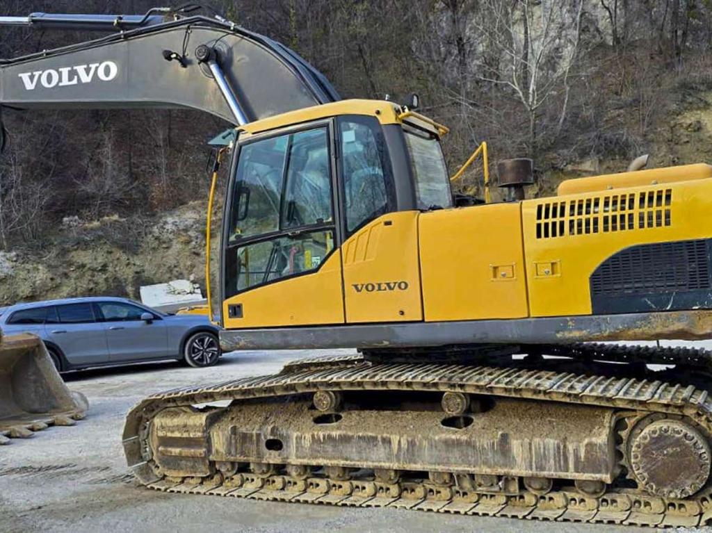 Volvo EC290CNL Photo 1