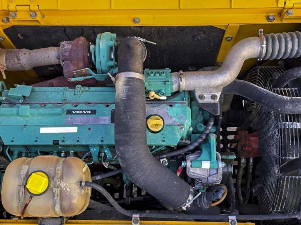 Volvo EC290CNL Photo 15