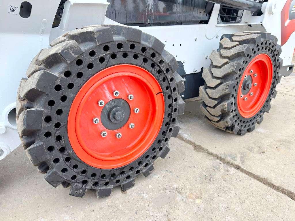 Bobcat S510 - New / Unused / Closed Cabine / AC Photo 13