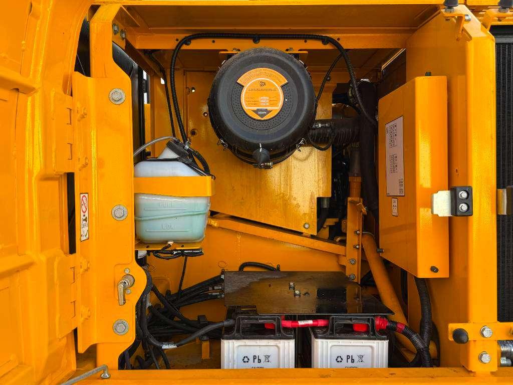 JCB 205 *2026 Model* - New / Unused / Hammer Lines Photo 23