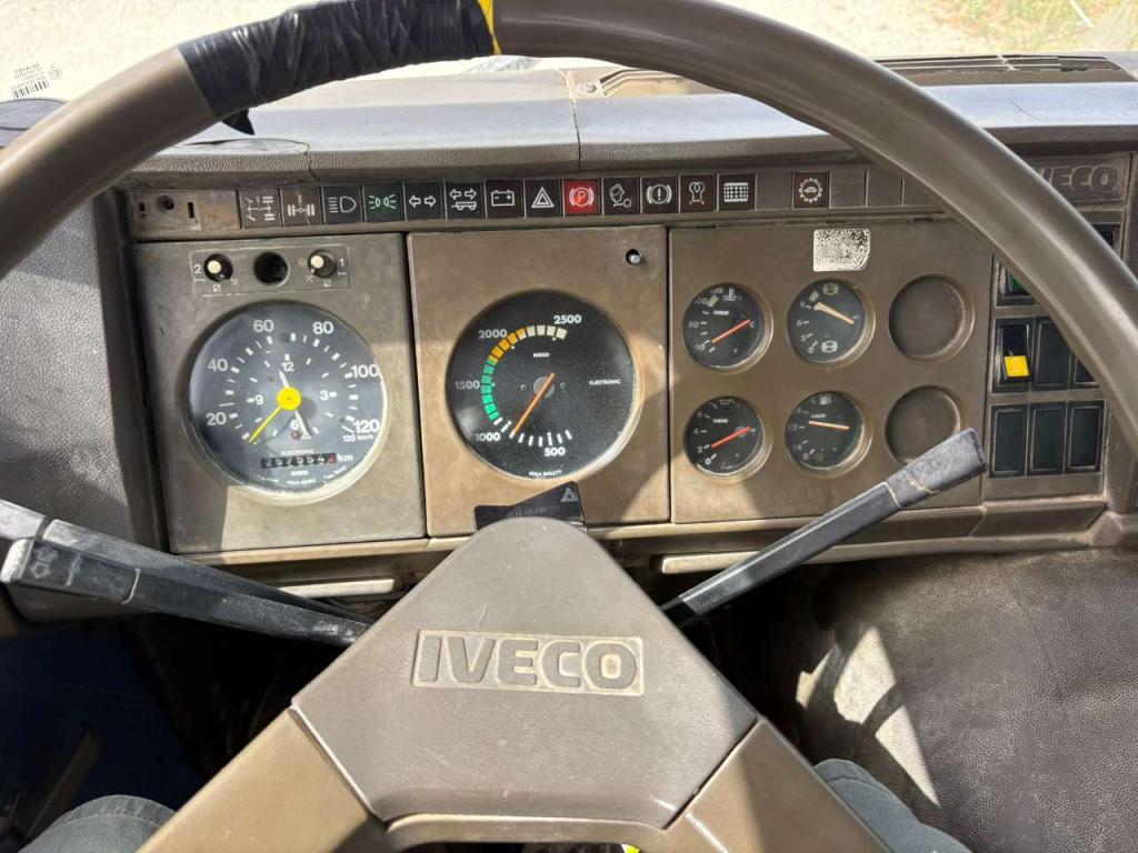 Iveco 330.30 POMPA CIFA 36 metri Photo 16