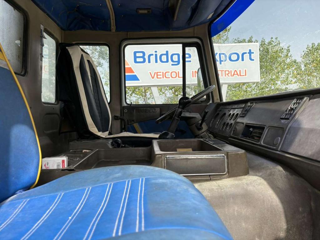 Iveco 330.30 POMPA CIFA 36 metri Photo 4