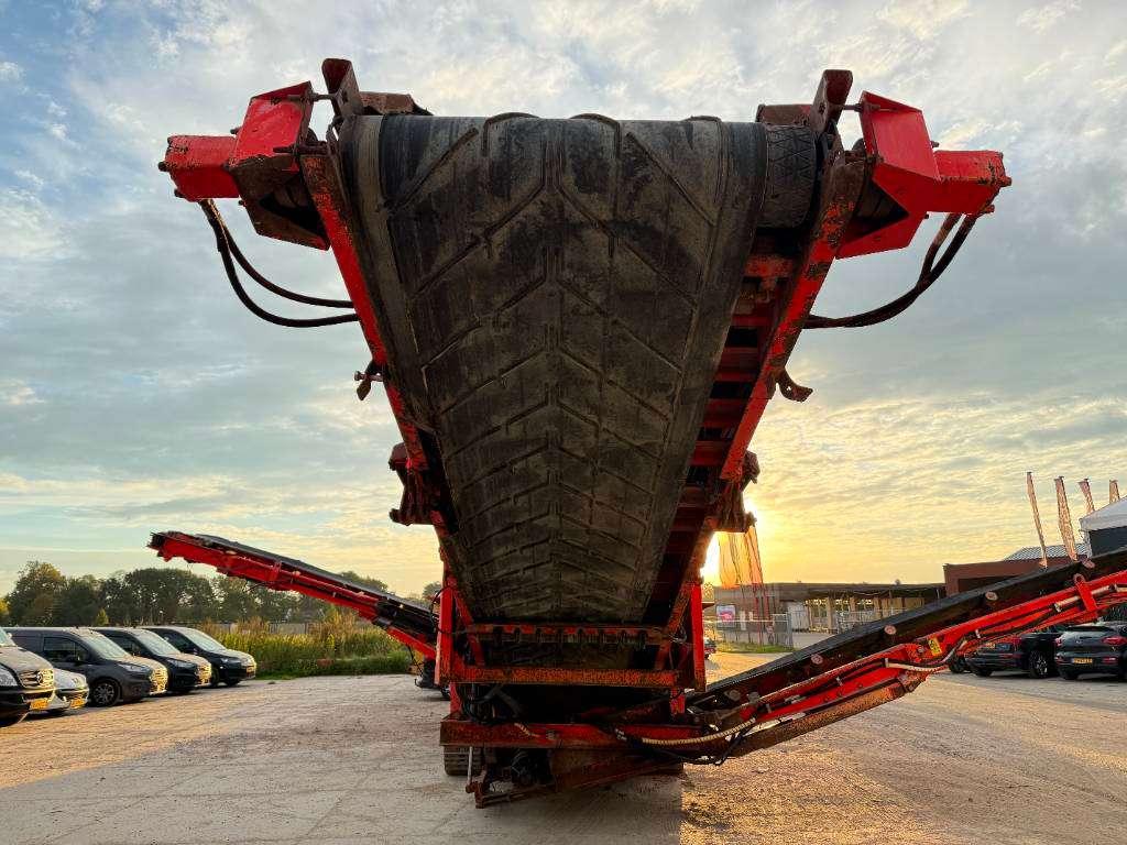 Terex Finlay 883T - 2 Side Conveyor / Auto Greasing Photo 4