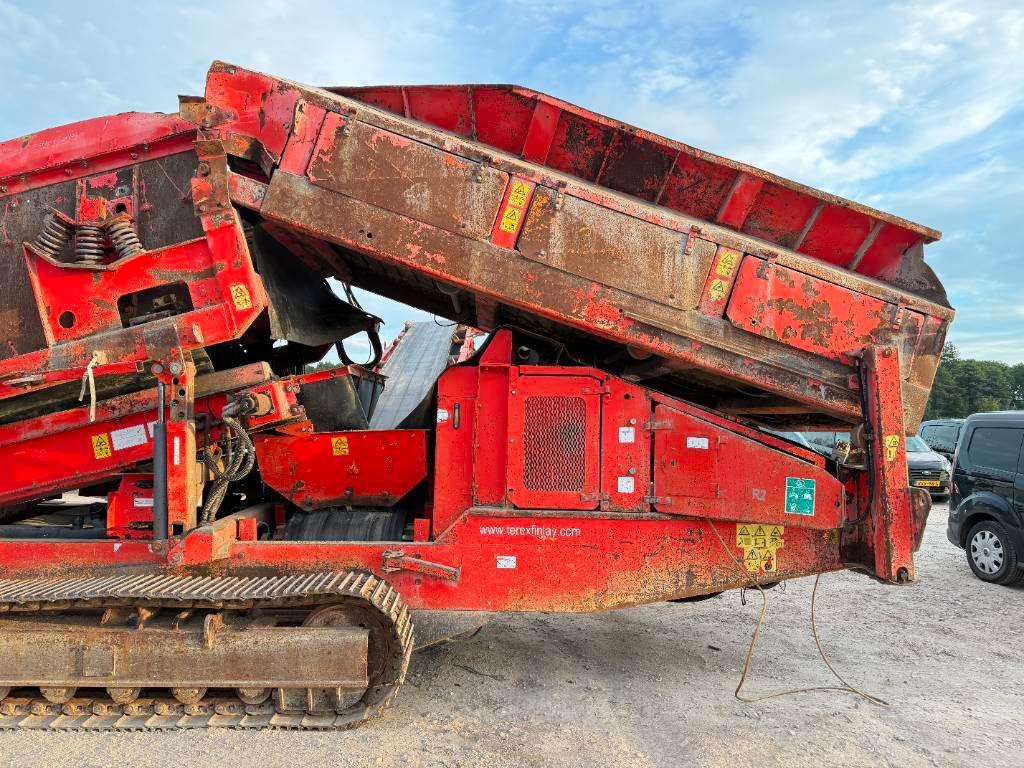 Terex Finlay 883T - 2 Side Conveyor / Auto Greasing Photo 8