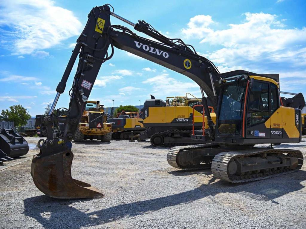 Volvo EC 140 EL Photo 1