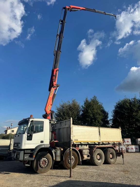 Iveco 410E44H Photo 2
