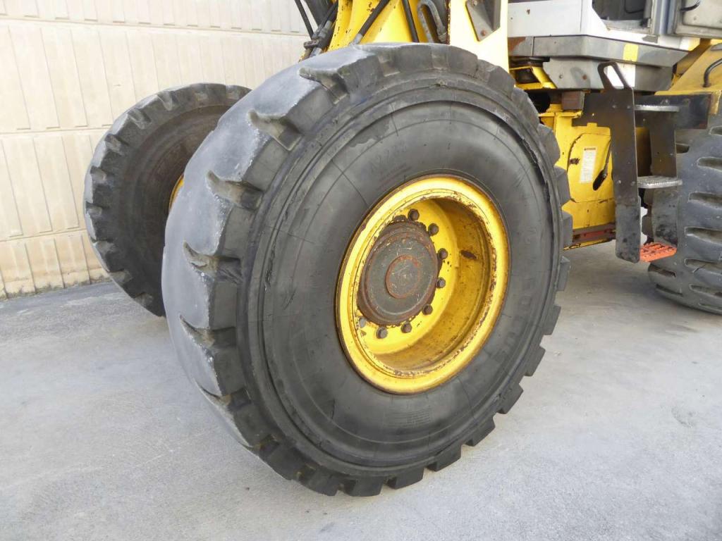 New Holland W130 Photo 11