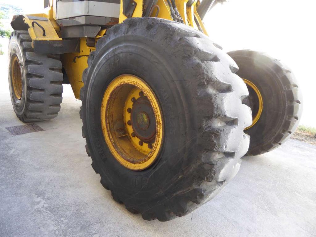New Holland W130 Photo 14