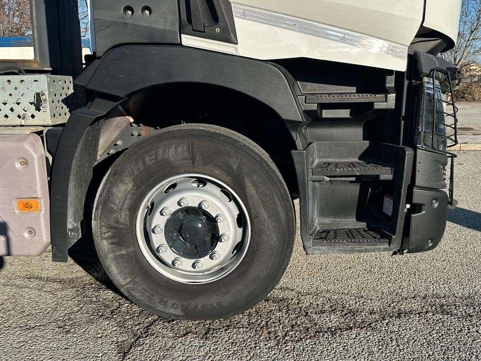 Renault C430 6X2 Photo 14
