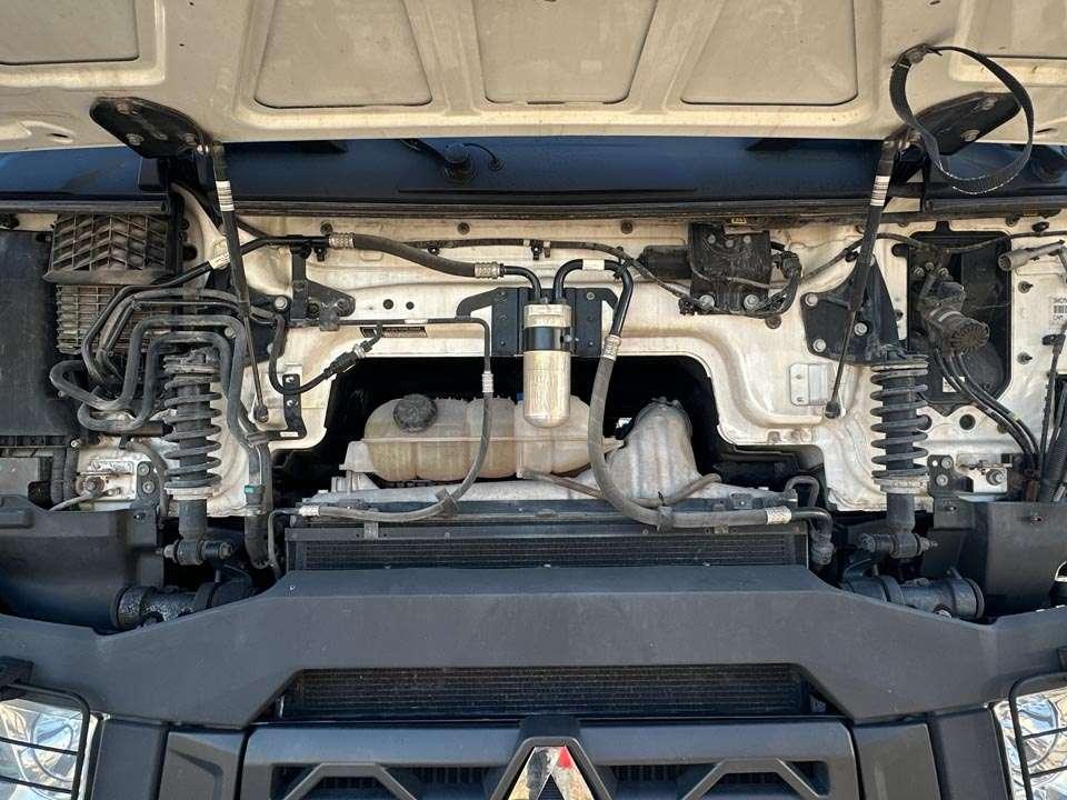 Renault C430 6X2 Photo 15