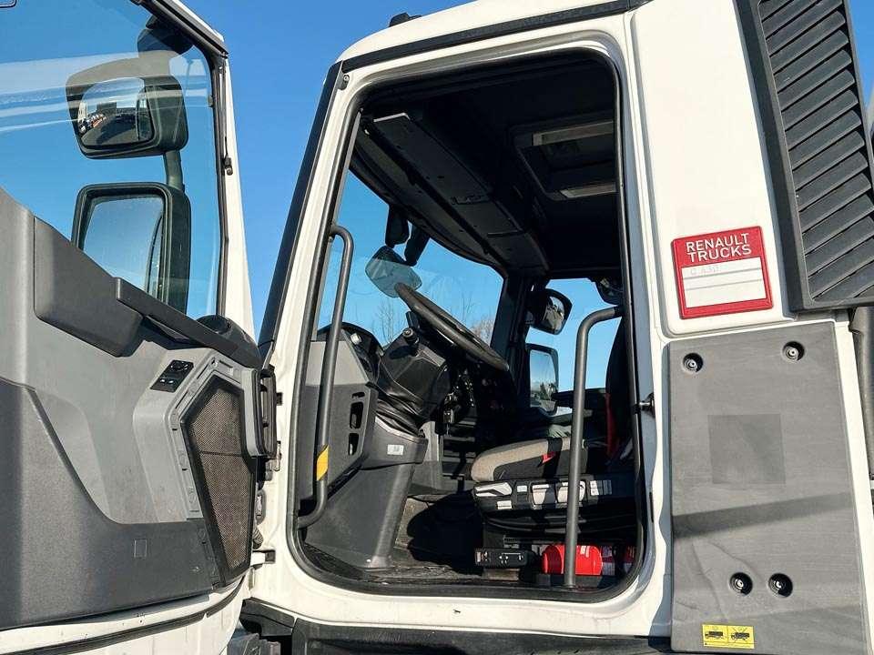 Renault C430 6X2 Photo 16