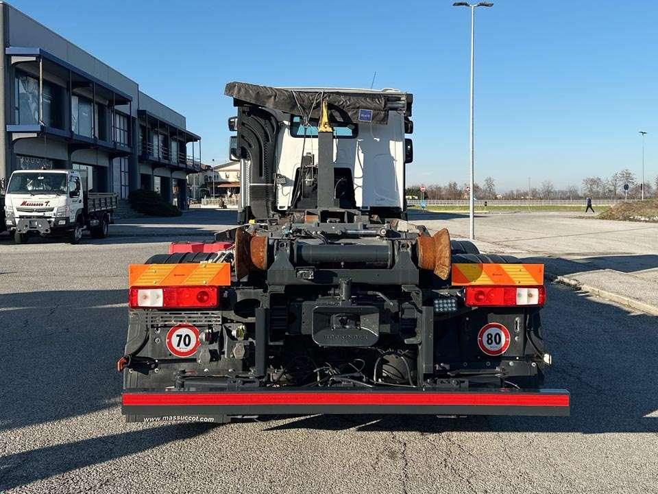 Renault C430 6X2 Photo 25