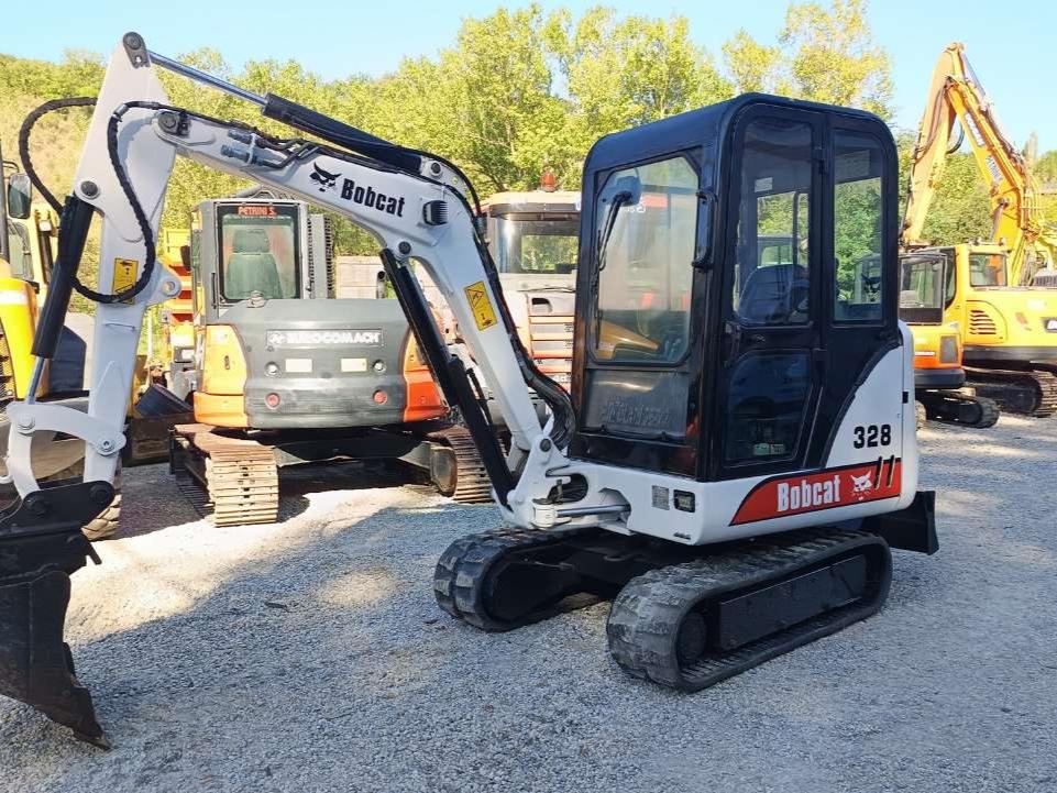 Bobcat 328 Photo 2
