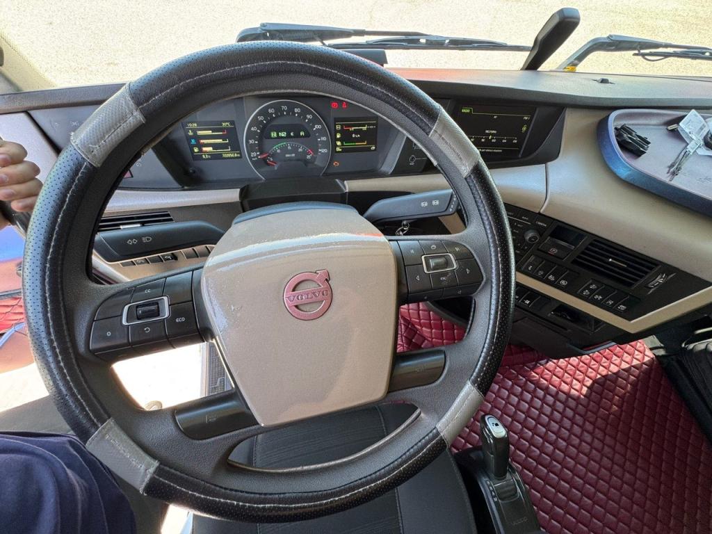 Volvo FH 500 + SEMIRIMORCHIO RIB. TECNOKAR Photo 16