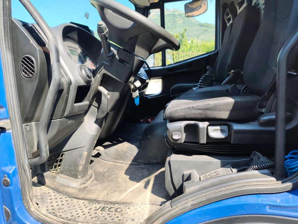 Iveco EUROCARGO CUBE 120-220 Photo 11