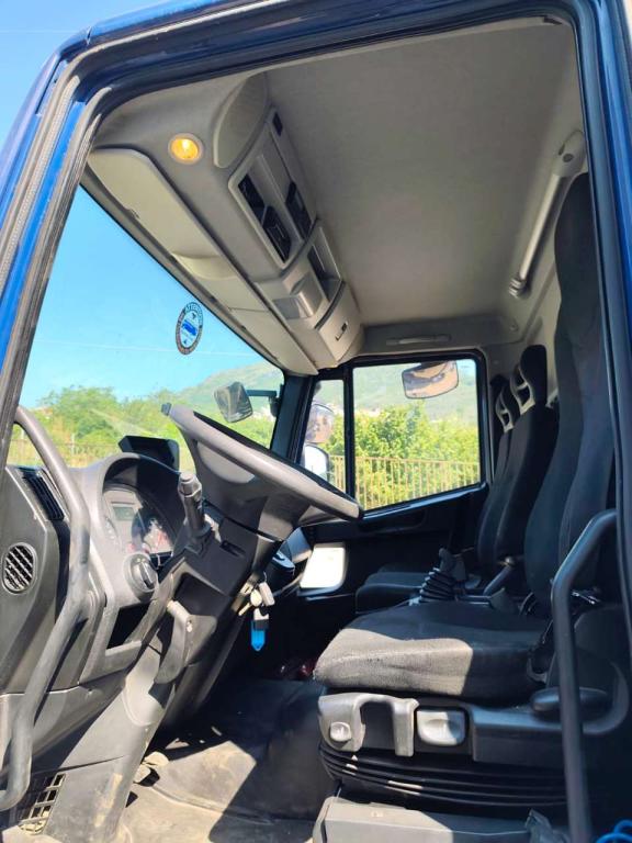 Iveco EUROCARGO CUBE 120-220 Photo 2