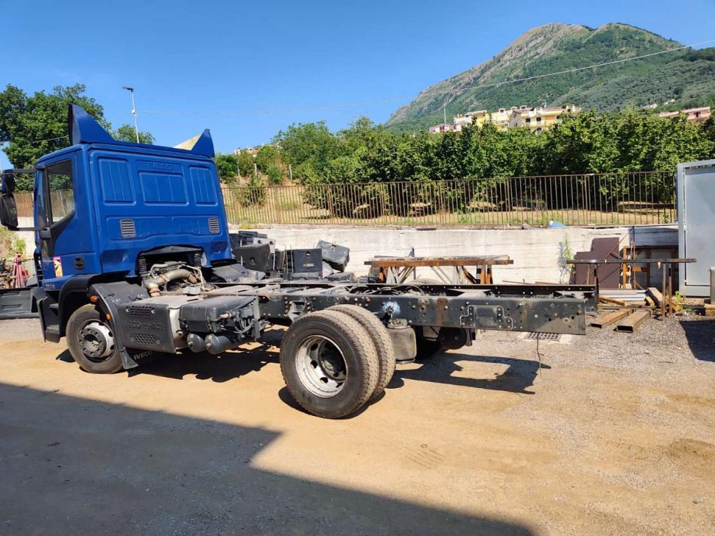Iveco EUROCARGO CUBE 120-220 Photo 23