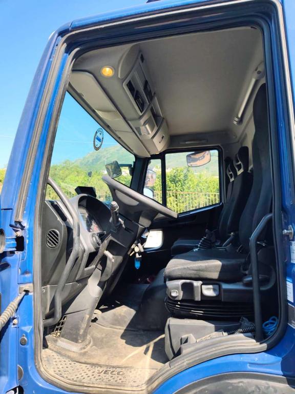 Iveco EUROCARGO CUBE 120-220 Photo 3