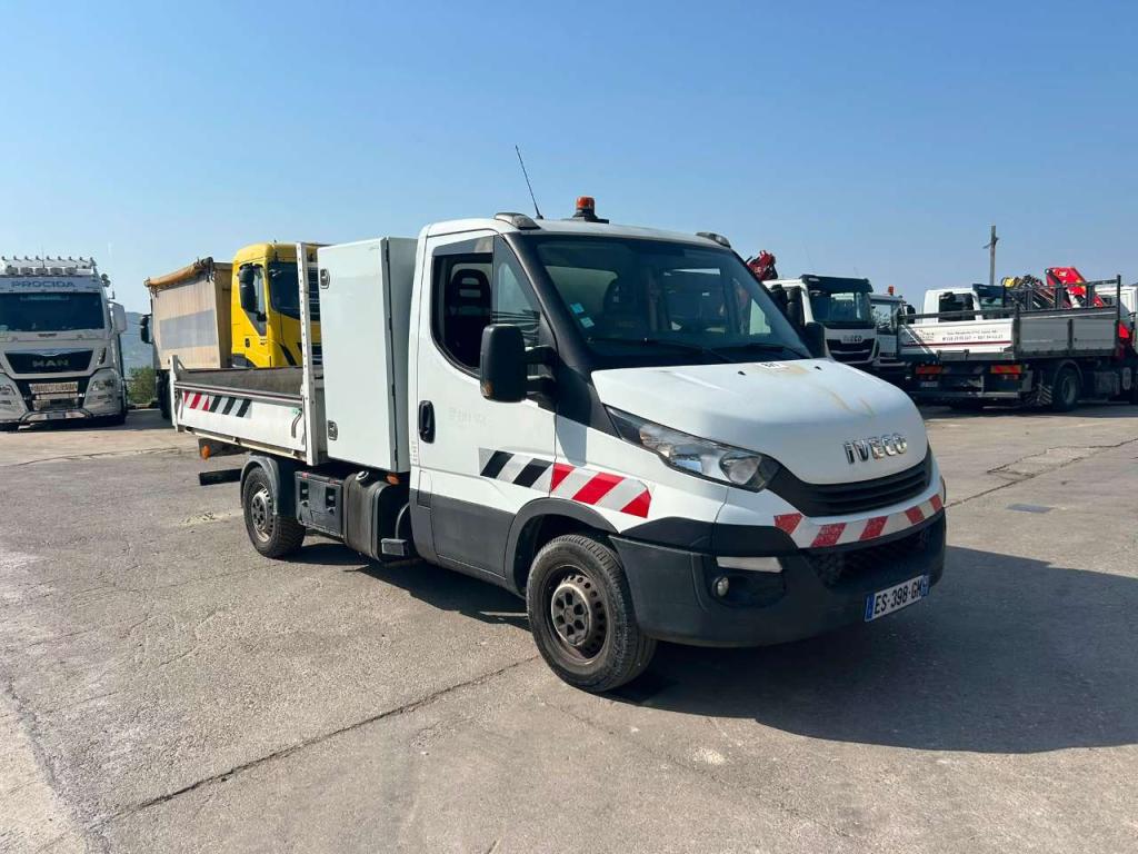 Iveco DAILY 35-120 Photo 24