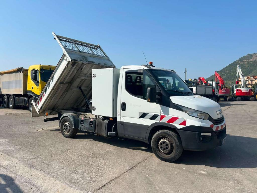 Iveco DAILY 35-120 Photo 8