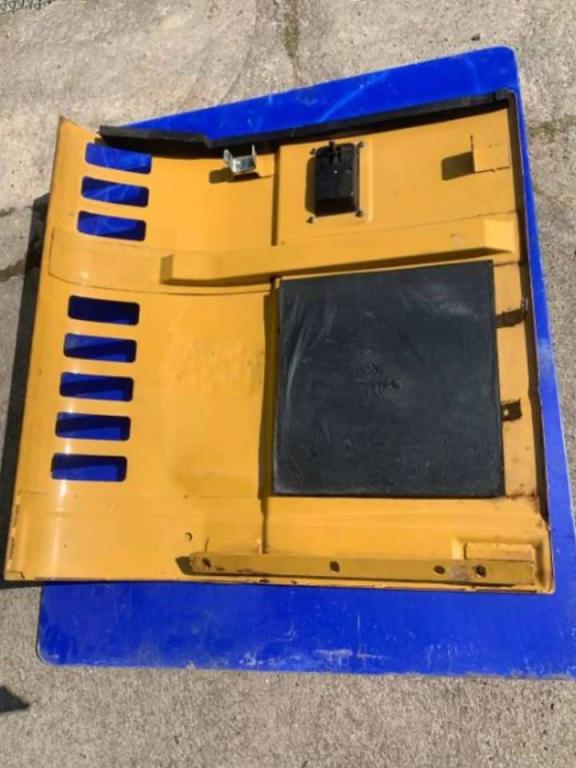 Caterpillar 323D Left Rear door Photo 3